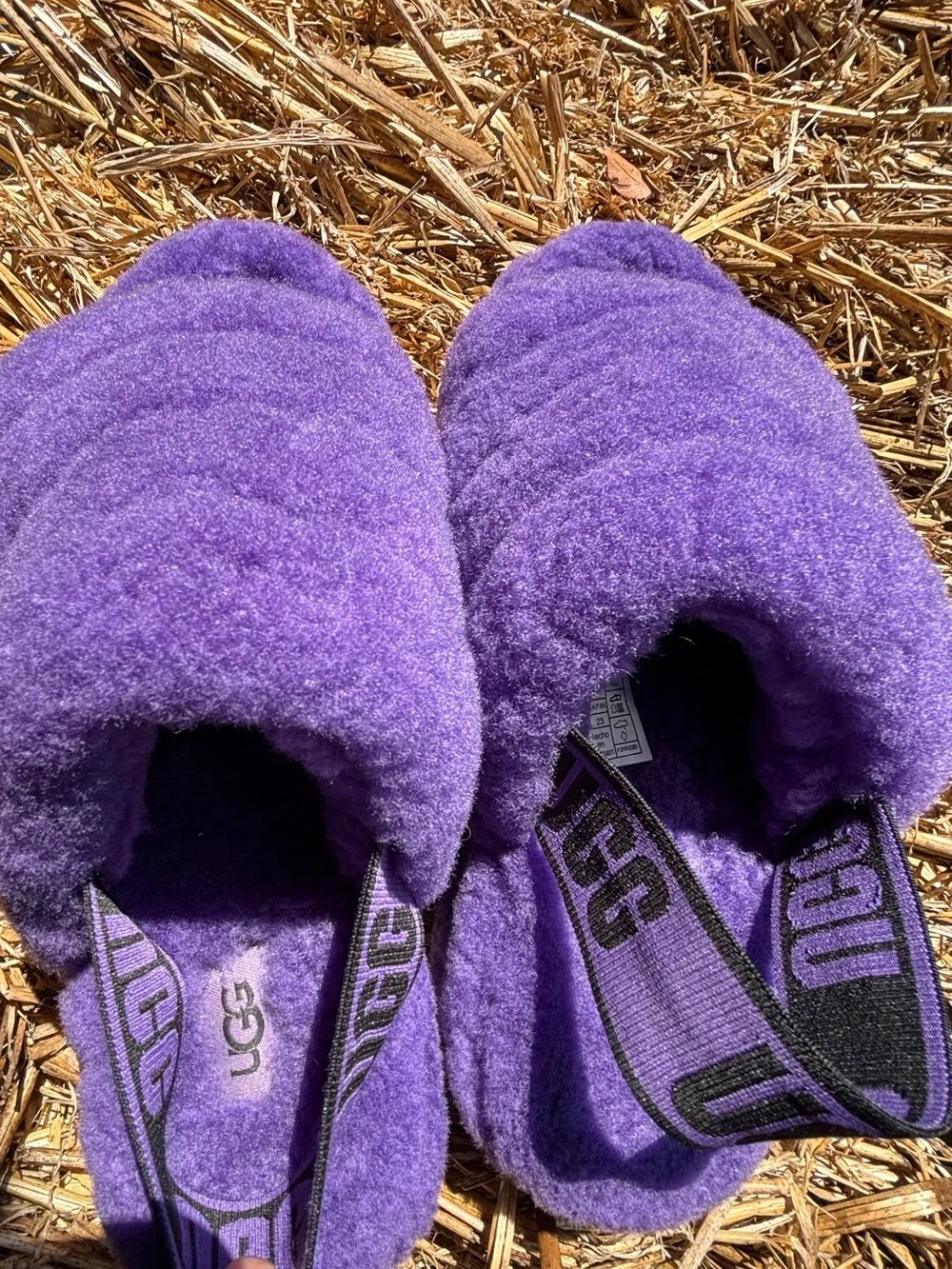 UGG Kids Purple Fuzzy Slide Sandals with Logo Strap Size 6